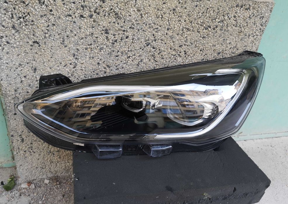 Оригинален фар Ляв Десен  Форд Фокус  Ford Focus MK4 Full Led