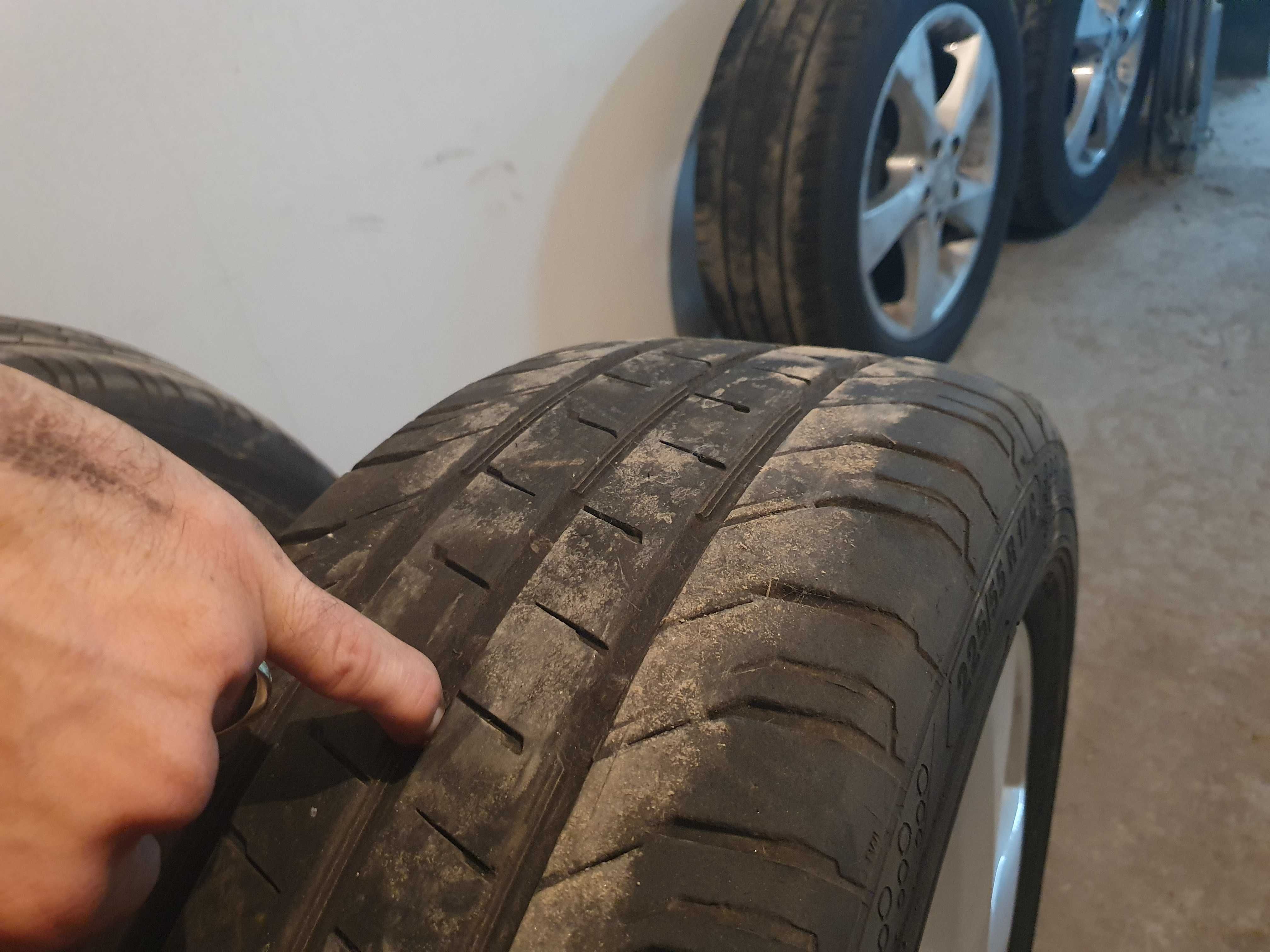 Лятни Continental 
225/55 R 17 C с джанти за мерцедес вито/виано