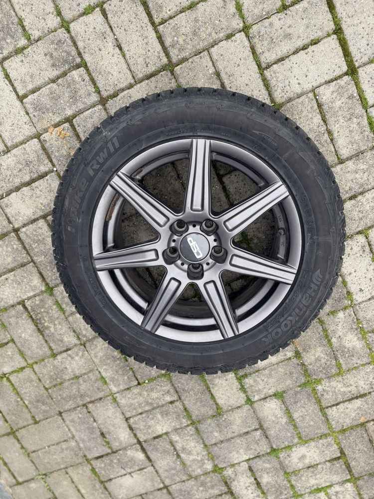 Jante + Cauciucuri iarna 215/60/17 96T 5x114.3 ET 40 Nissan/Hyundai