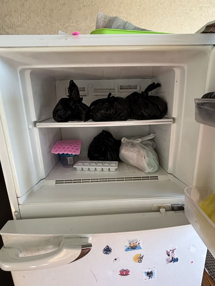 Продам холодильник