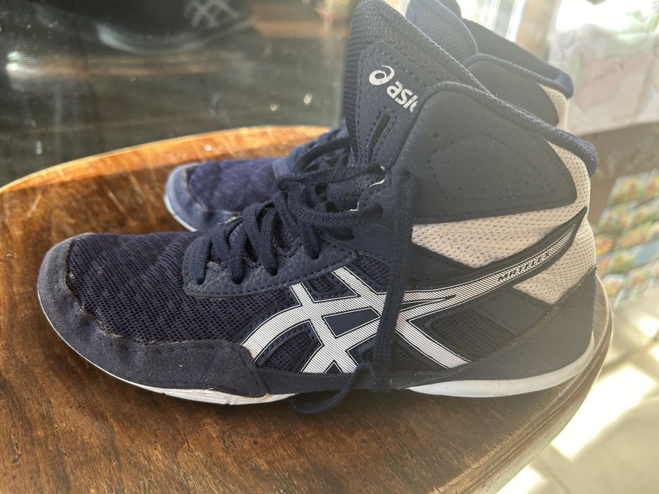 Борцовки Asics обувки за борба 36