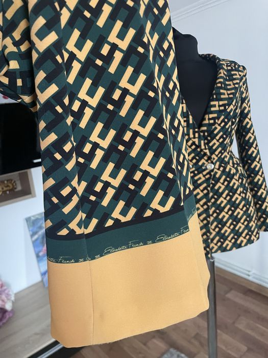 Costum Elisabetta Franchi