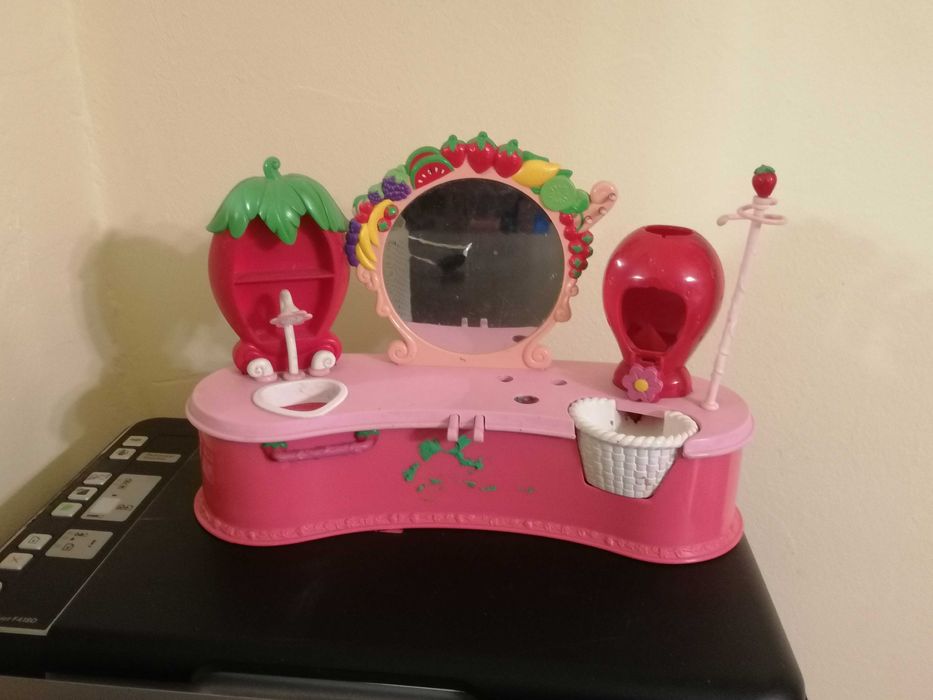Jucărie fete comoda oglinda capsunica