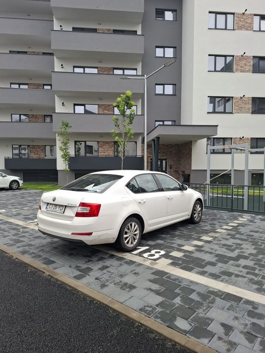 Skoda Octavia   1.6tdi