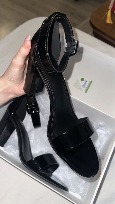 Tocuri negre Jenny nefolosite