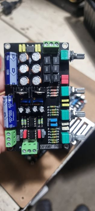 Corecton de ton, preamplificator NE5532