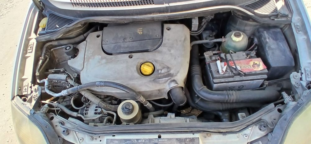 Renault megane scenic 1.9dti 2000г.
