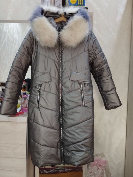 Женский пуховик.