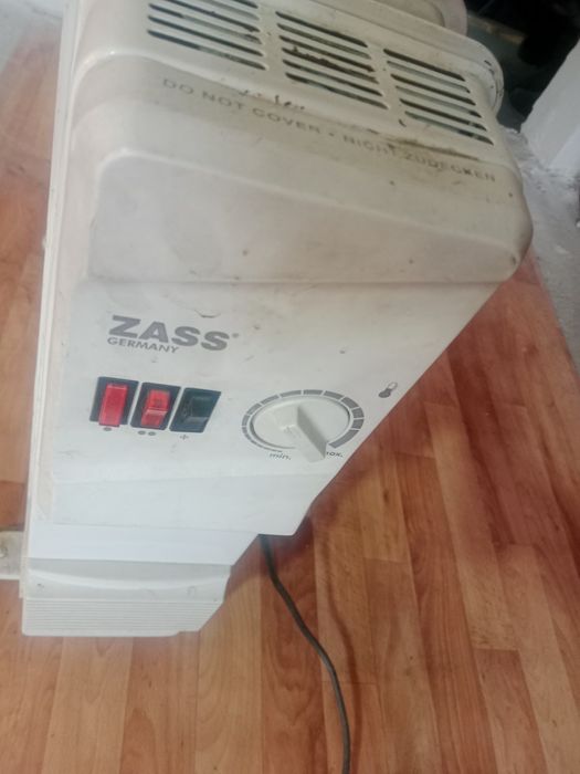 Продам обогреватель масляный за 10