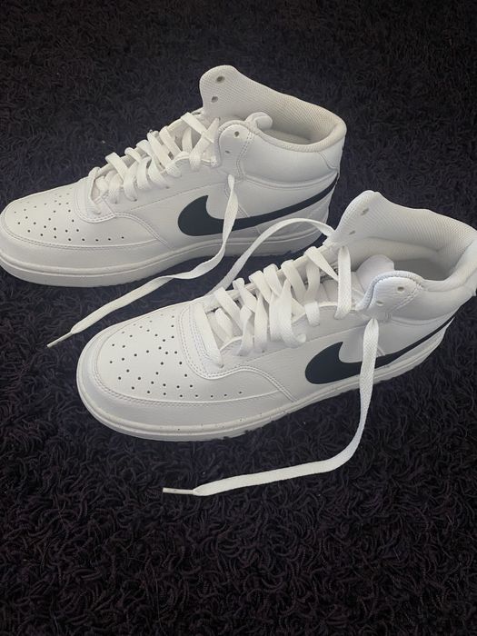Чисто НОВИ Nike кецове