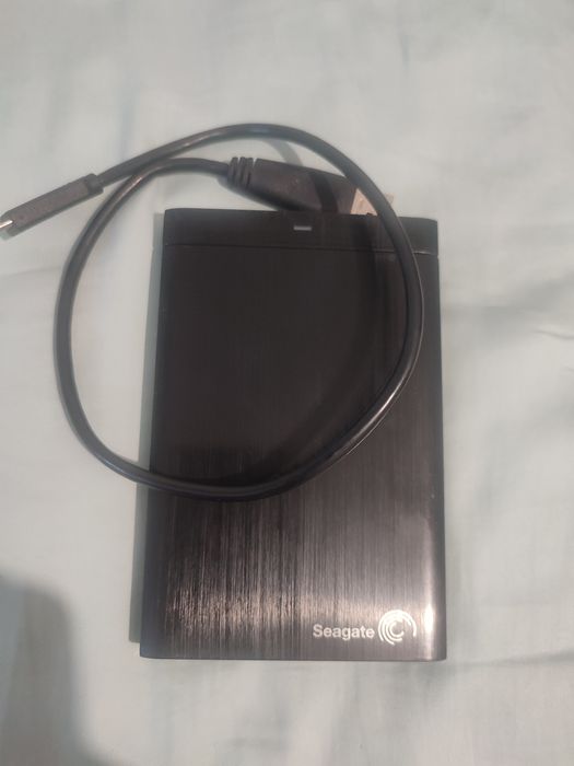 Продам внешний жёсткий диск Seagate объем 1тб USB 3,0
