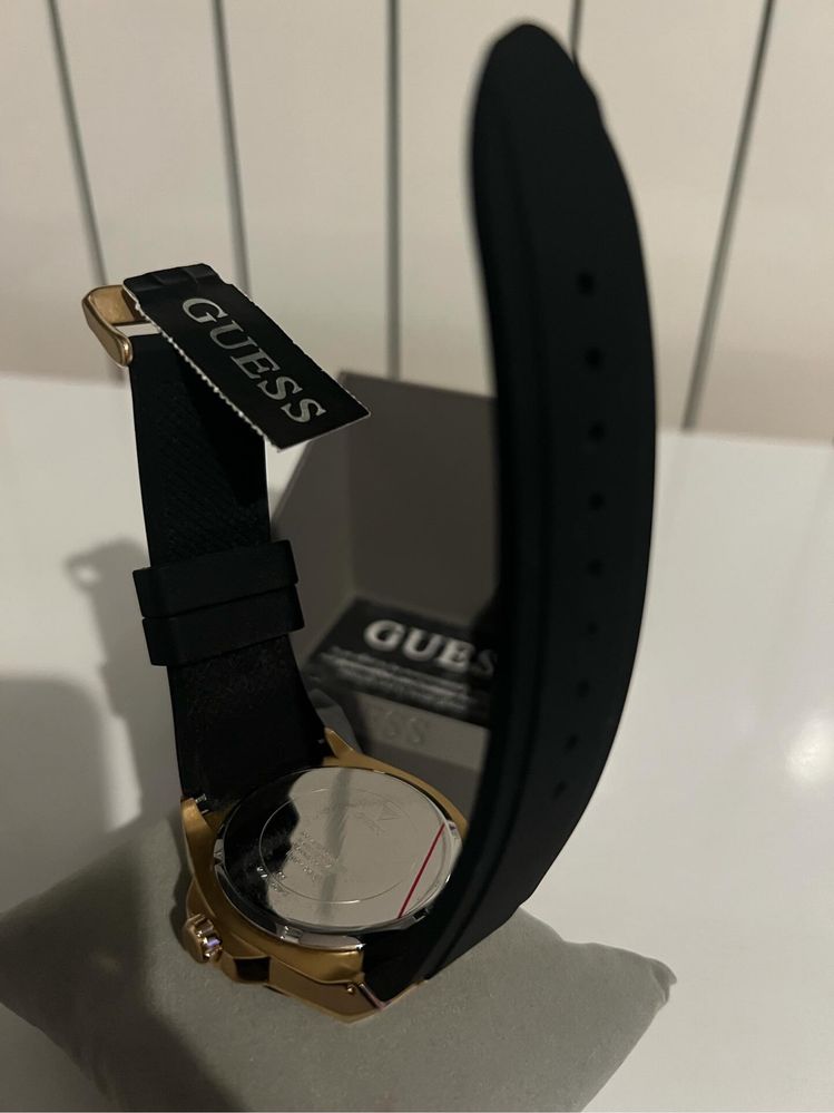 Мъжки часовник Guess Legacy