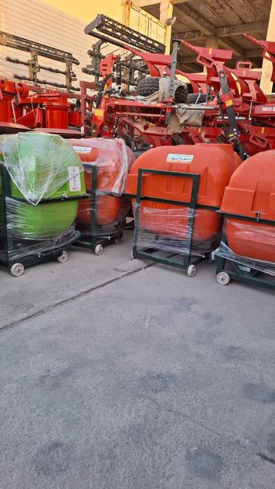 опрыскиватель штанговый  600 литр