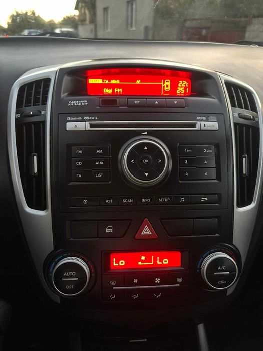 Kia ceed 1.6 Diezel 2012