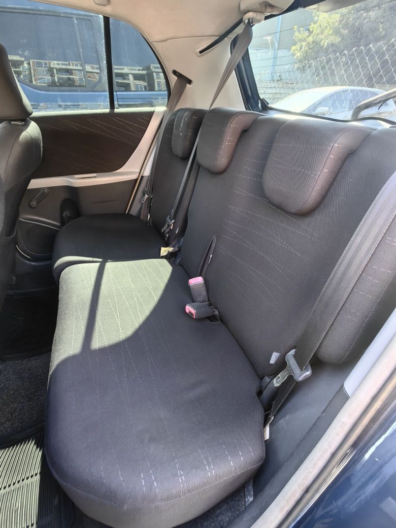 Toyota Yaris - Тойота Ярис 1.0 Климатик