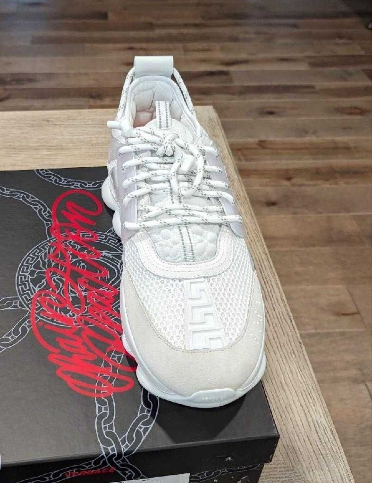 Versace Chain Reaction