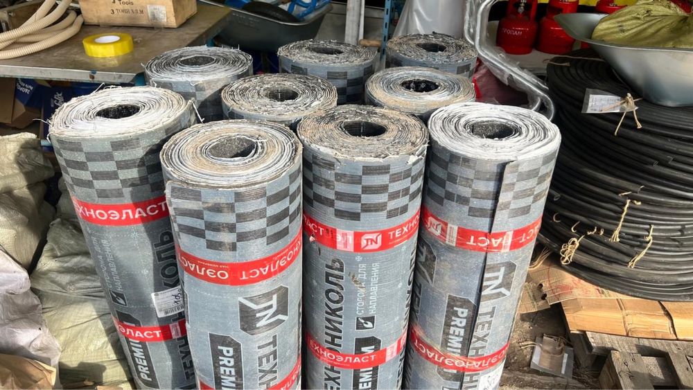 Кровельный материал Технониколь .Цемент .Шпаклёвка