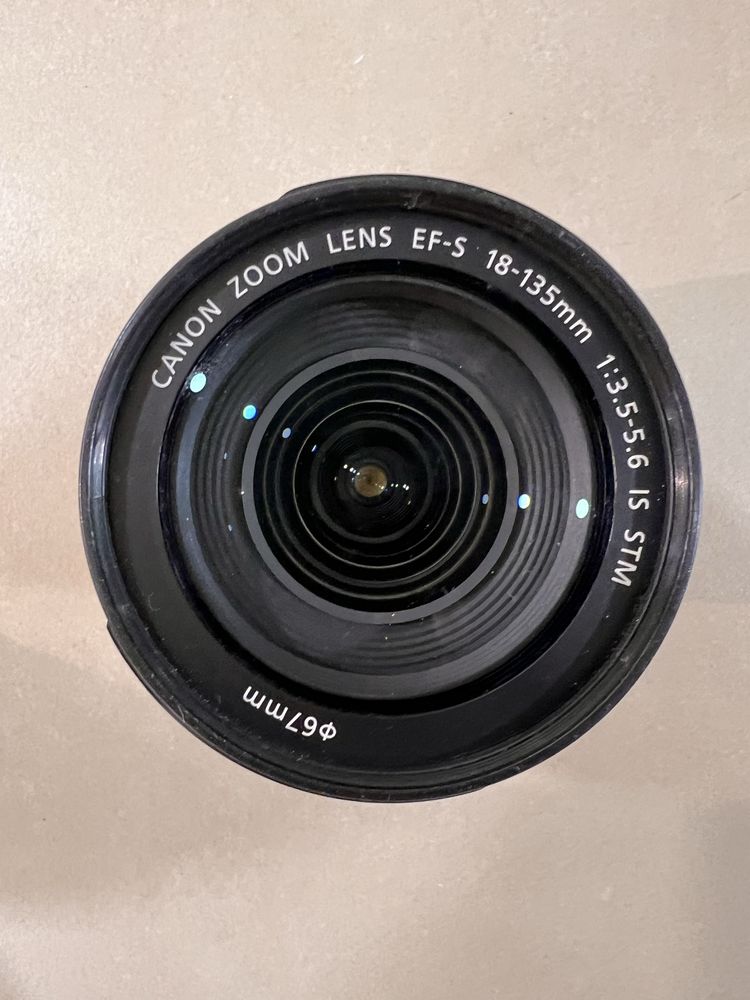 Зеркальный фотоаппарат Canon EOS 650D