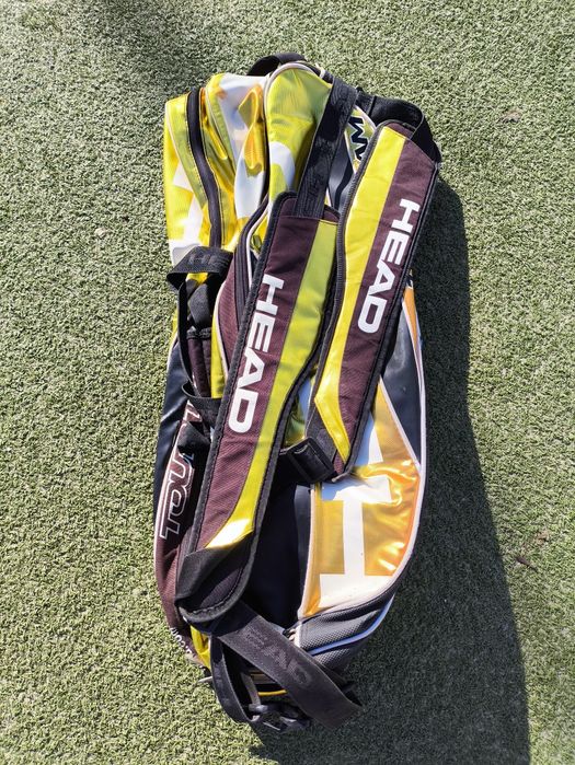 Продавам запазени сакове за тенис на корт.