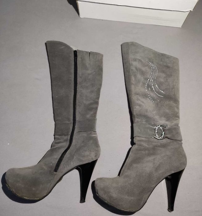 Cizme Larissa pentru femei/dame din piele intoarsa marimea 37