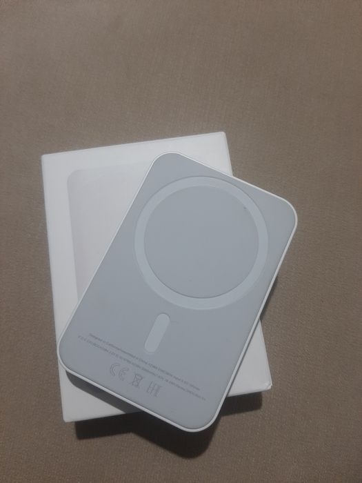 Магнитный паурбанк,универсальный