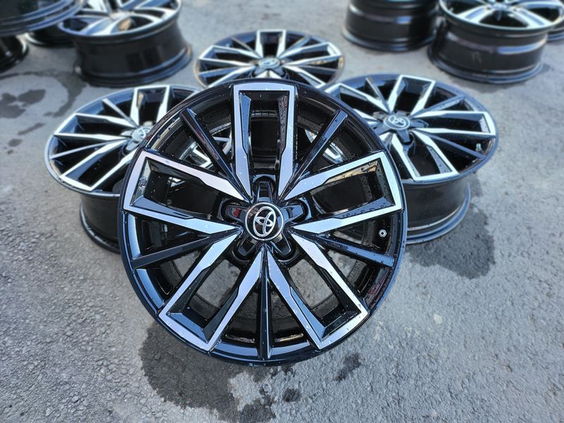 17цола Toyota 5x114,3 Тойота Оригинални 4бр
