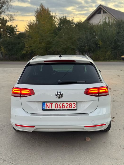 Vând Passat B8 2.0 TDI DSG