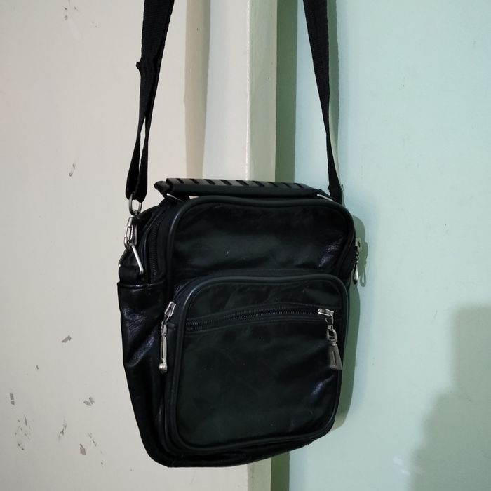 Продам кожаный рюкзак сумки..