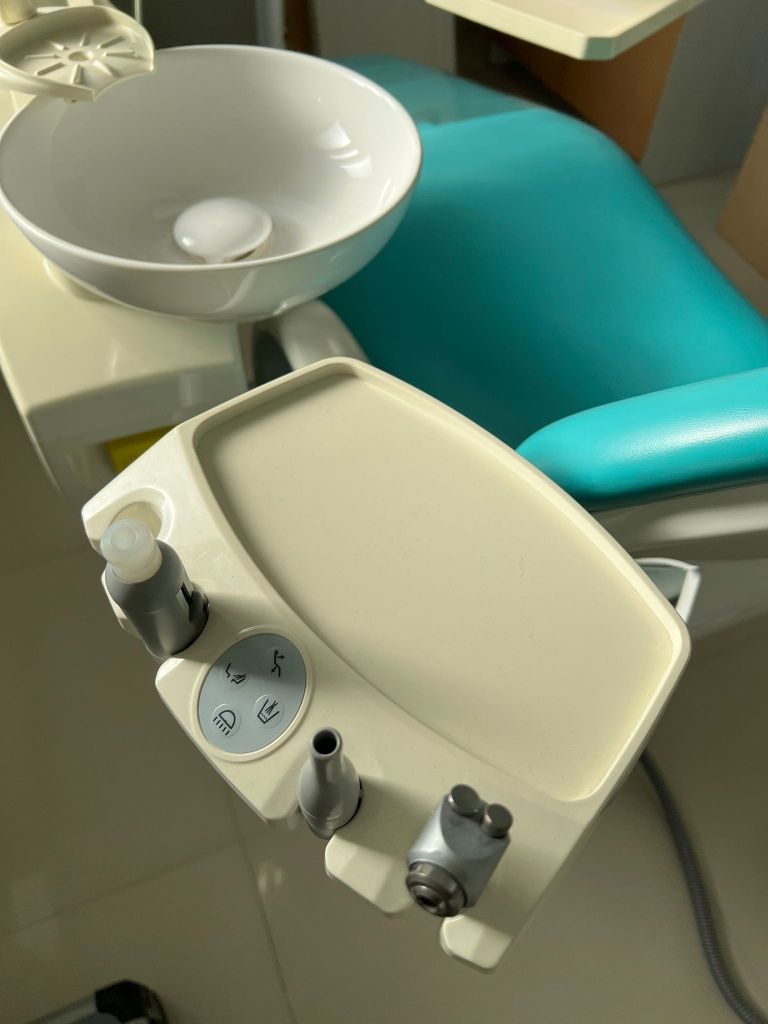Unit dentar Siger V1000 în stare foarte buna !
foarte bine întreținut