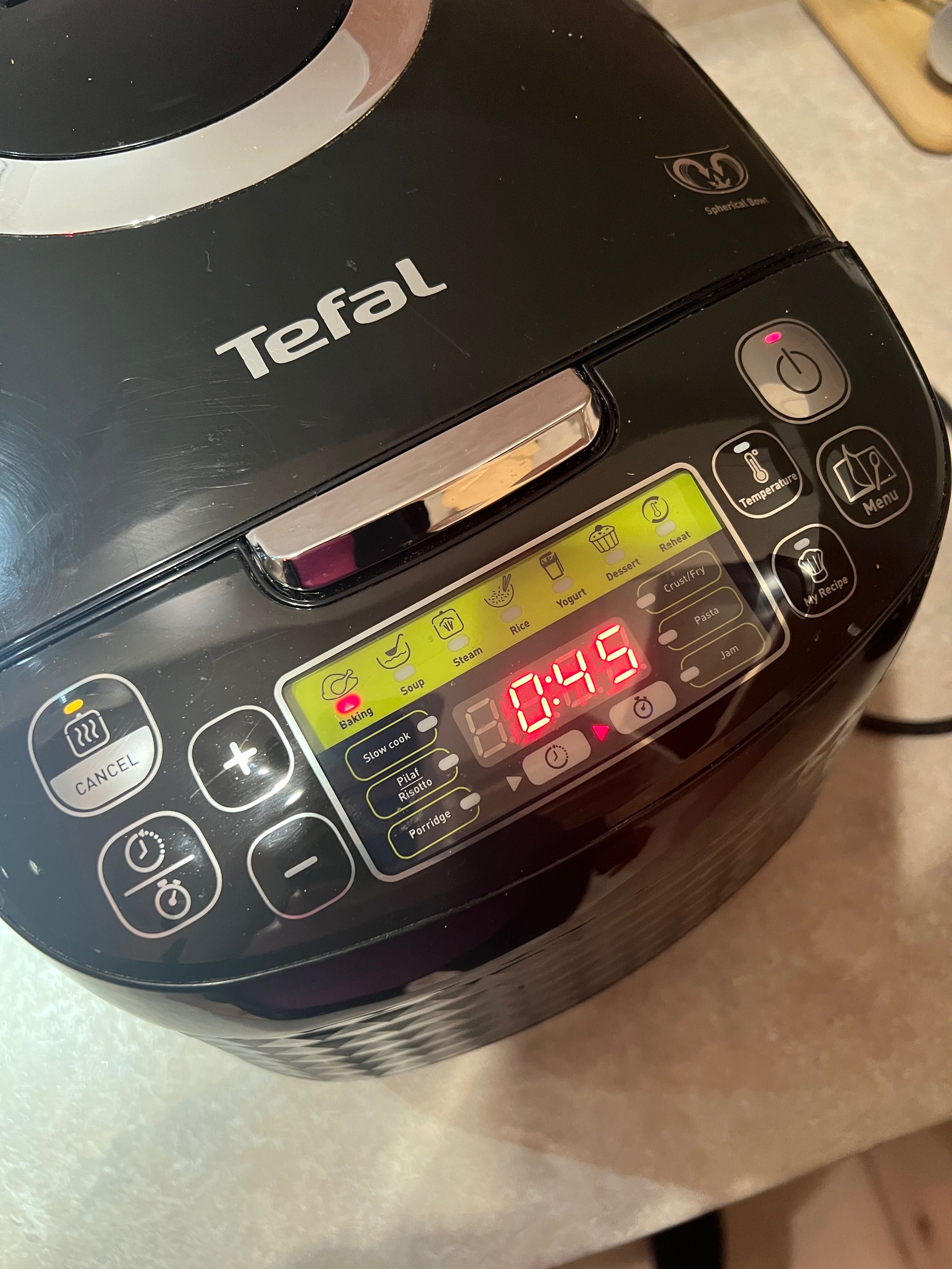 Мултикукър Tefal 16в1 модел R33-1