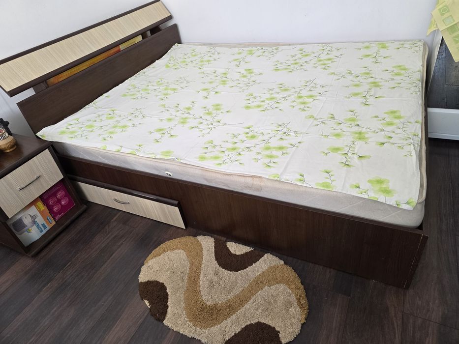 Pat matrimonial 160×200 cu 2 noptiere
