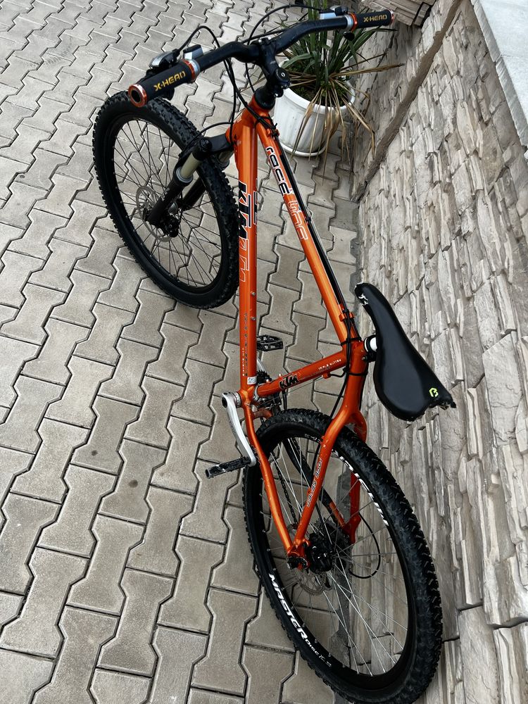 bicicleta KTM hard tail