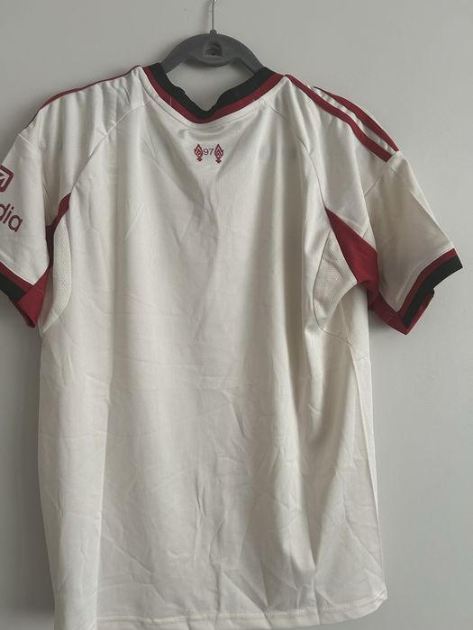 Liverpool,Barcelona home kit
