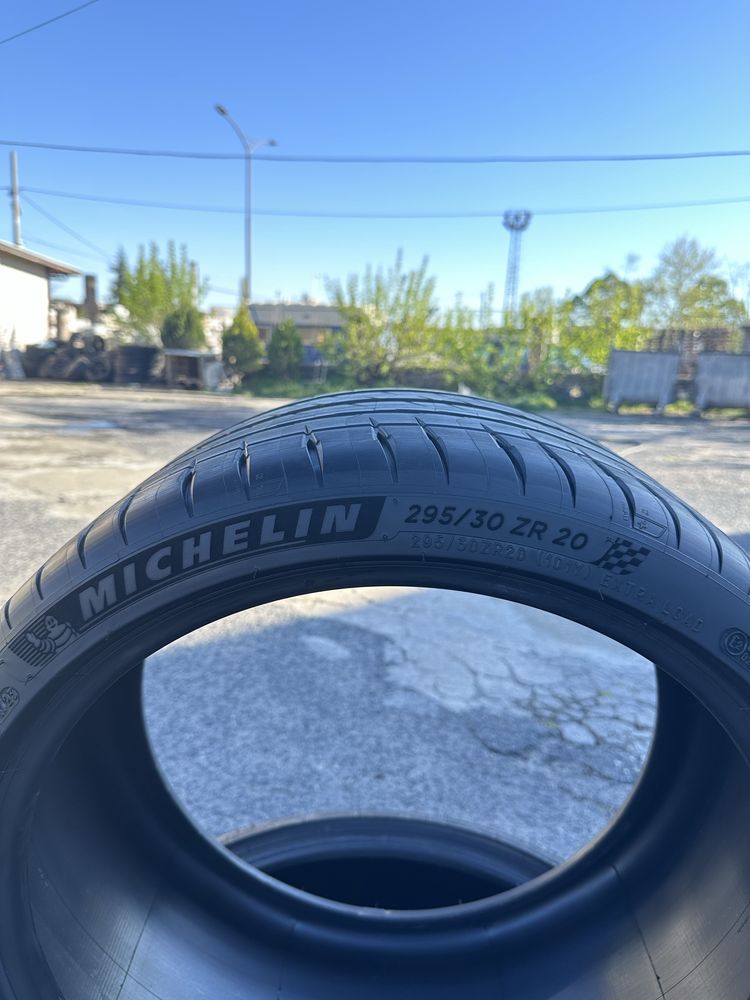 Michelin Pilot Sport 4s 295/30/20