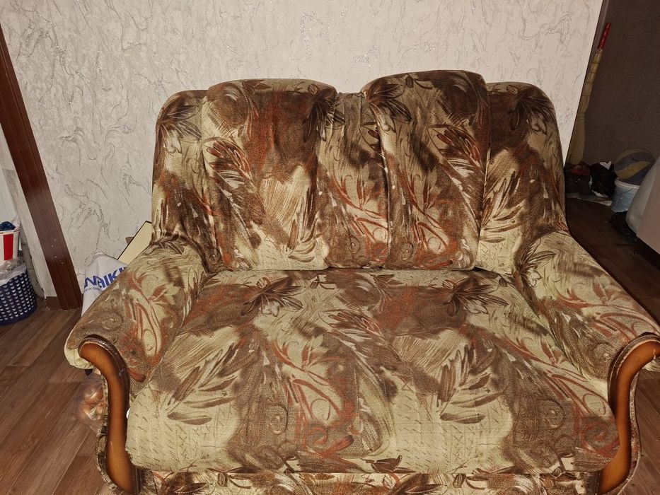 Продам мини диван б/у