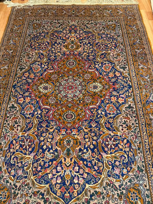 Covor persan Ghom colectie