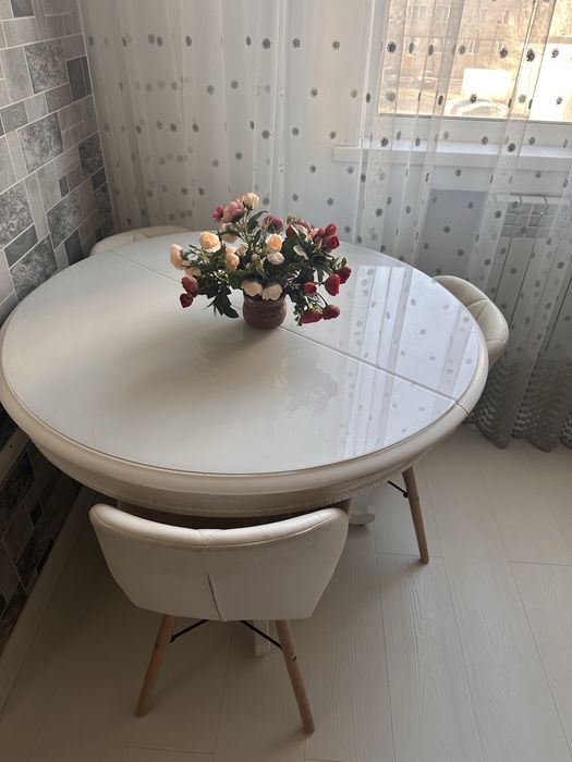 Стол  круглый раздвижной, мраморный