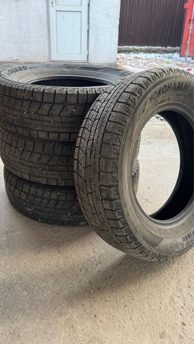 Yokohama 215/65 r16