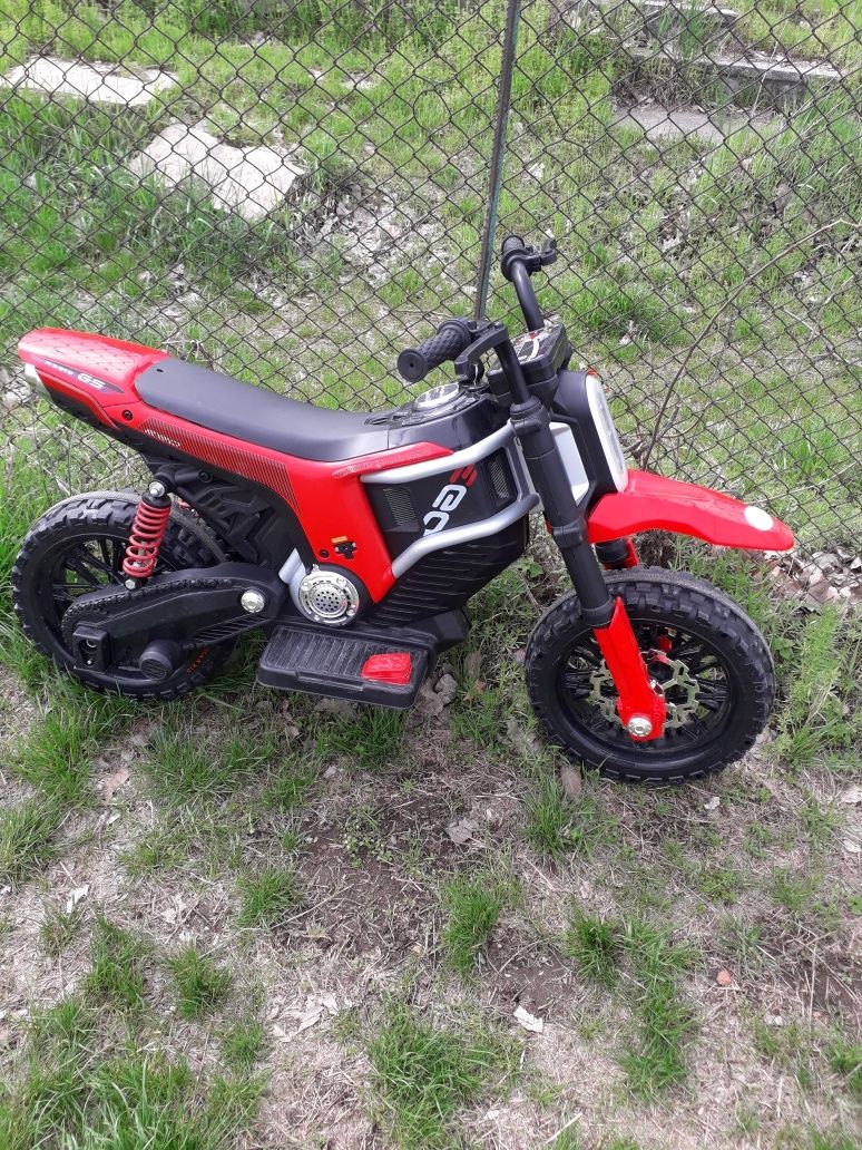 Motocicleta electrica pt.copii