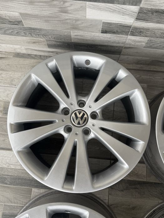 Jante Chicago Volkwagen Golf Passat R18 5X112