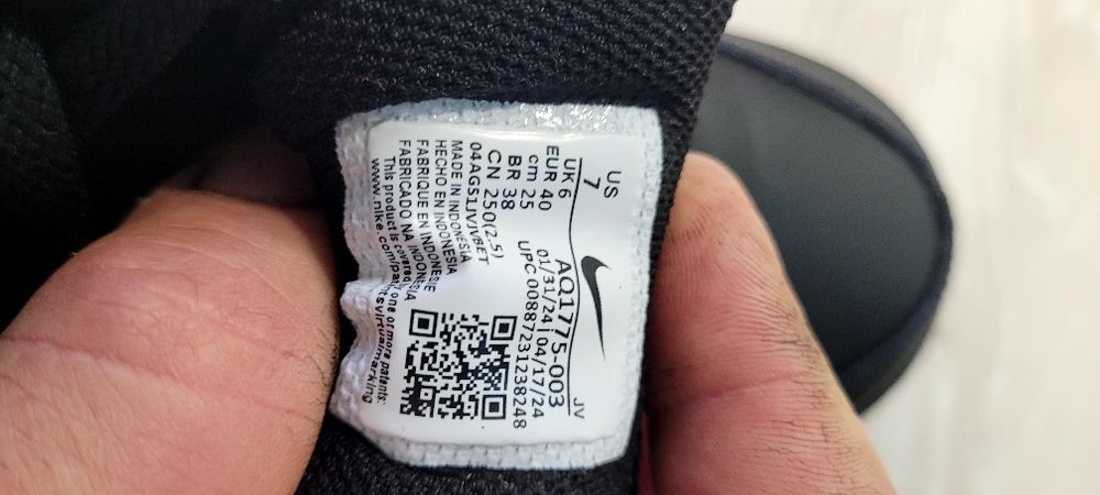 Nike negru low mărimea 40