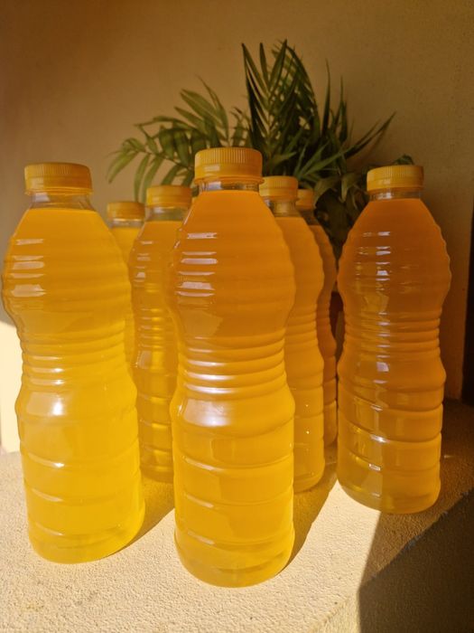 Ulei de floarea soarelui presat la rece, proaspat