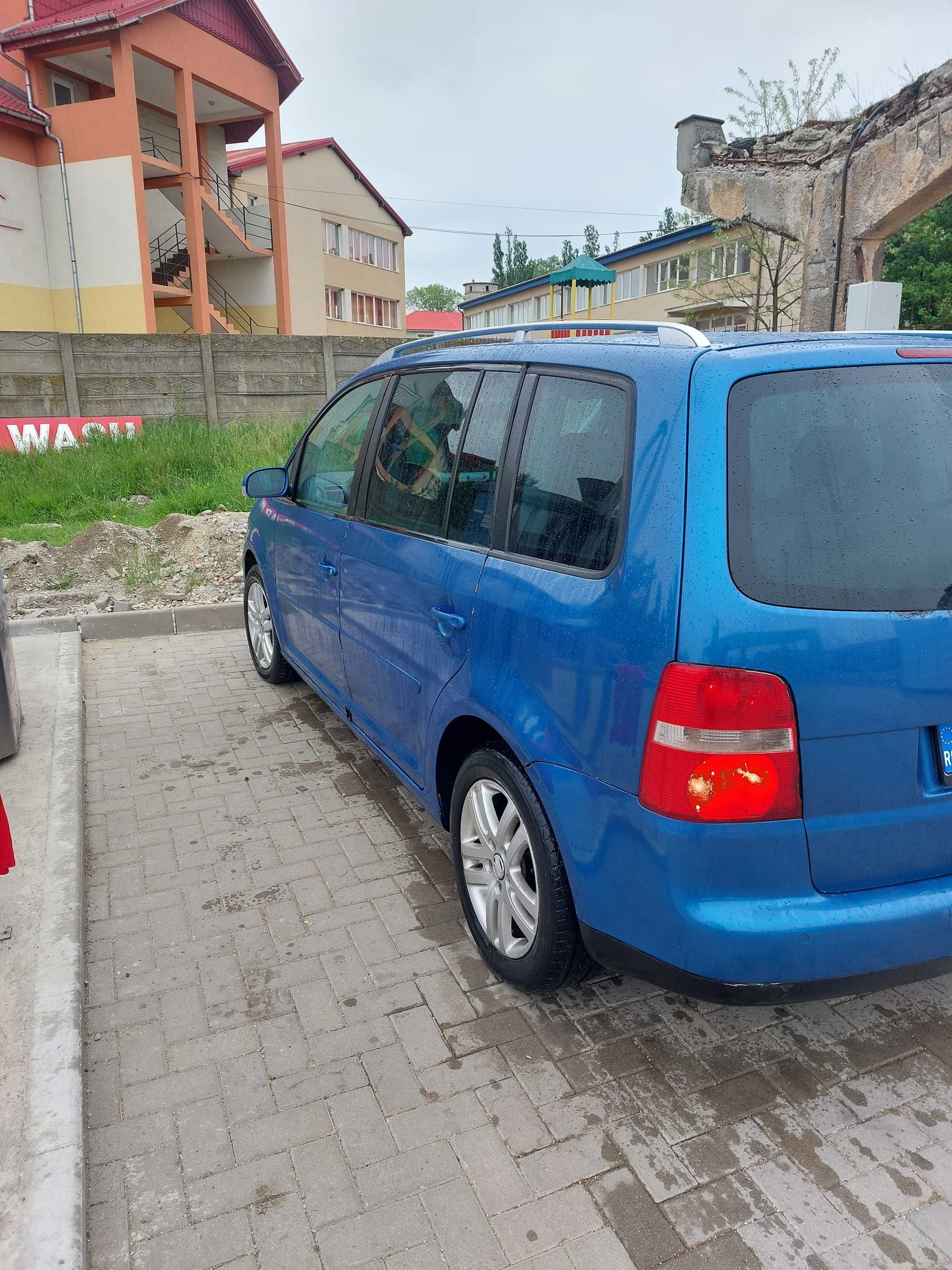 Vw touran 2.0 2006 se vinde cu perfecționarea actelor de înstrăinare