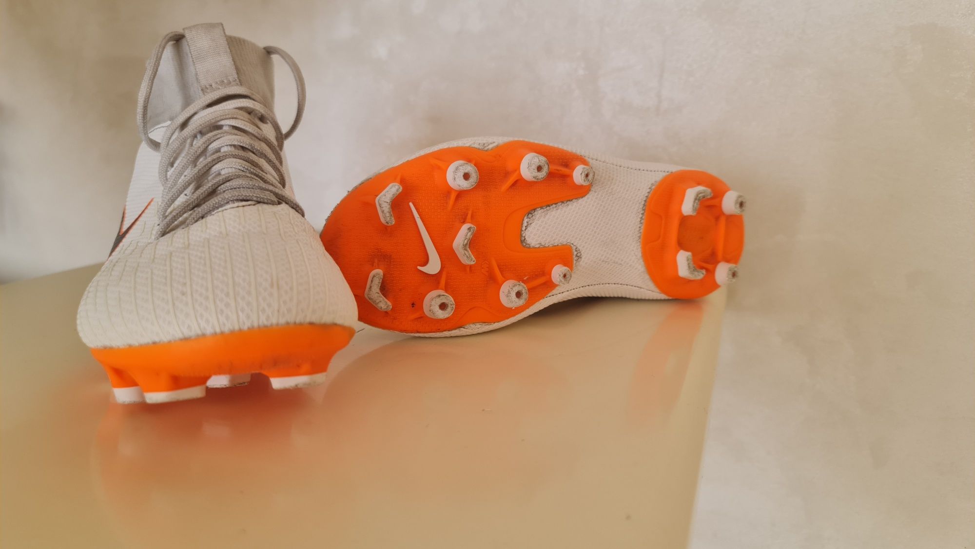 Бутонки nike adidas