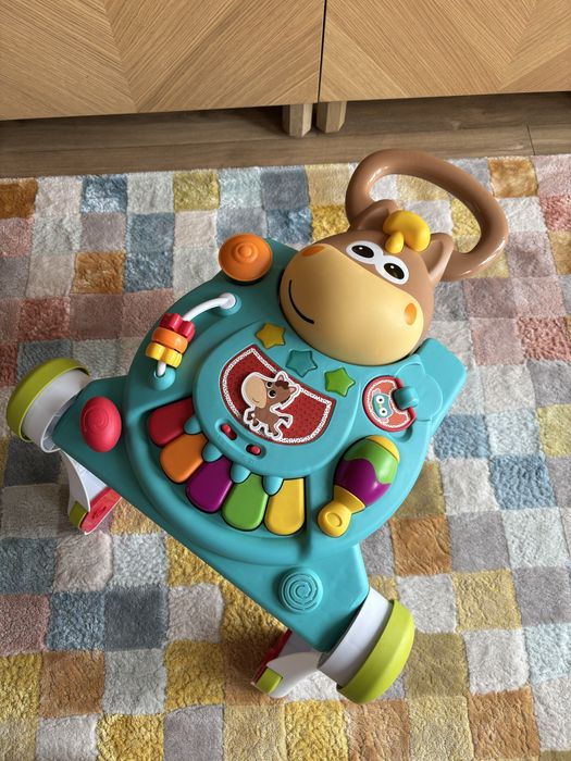 Antemergator si centru/masa de activitati B-Kids Calut