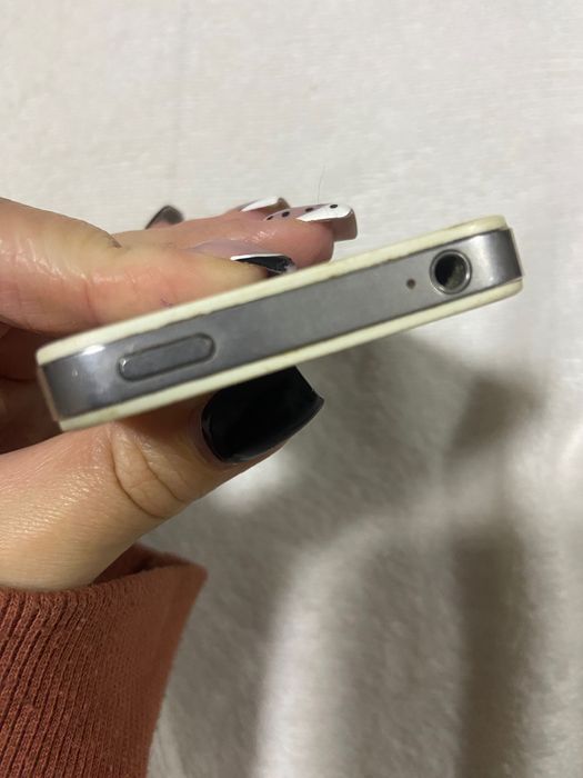 iPhone 4s pentru piese sau colecționari