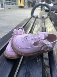 Pantofi roz Elsa