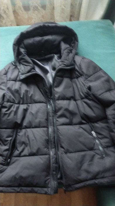 Продам мужские куртки