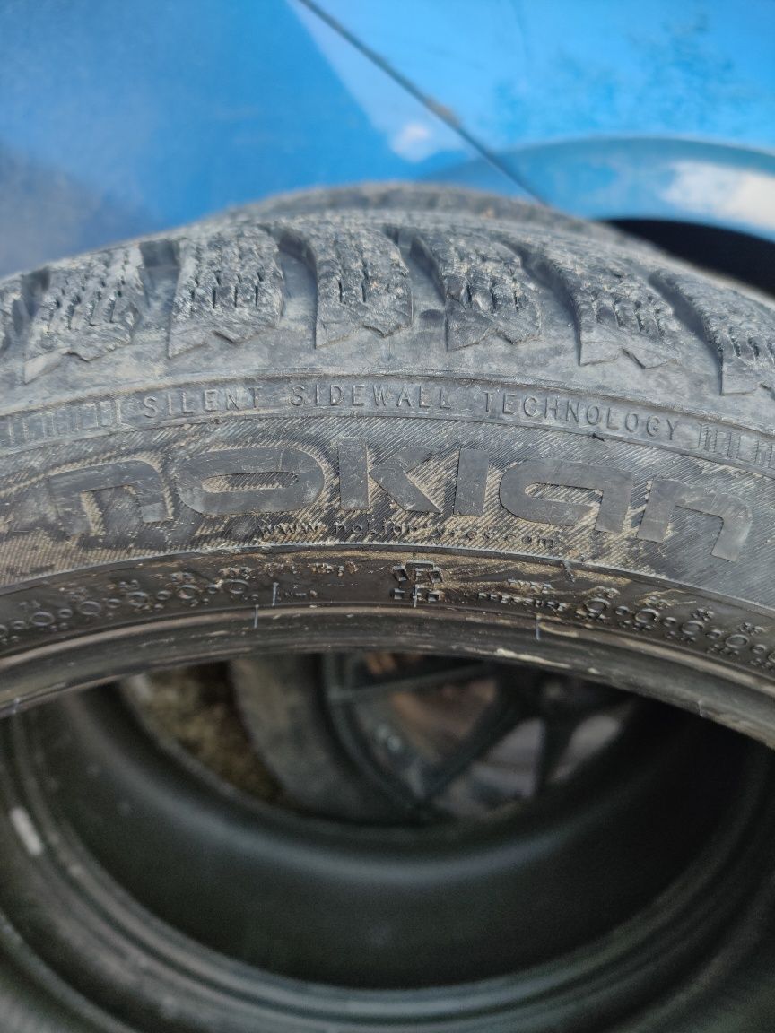 Зимни гуми Nokian 205/50/17 Дот 18