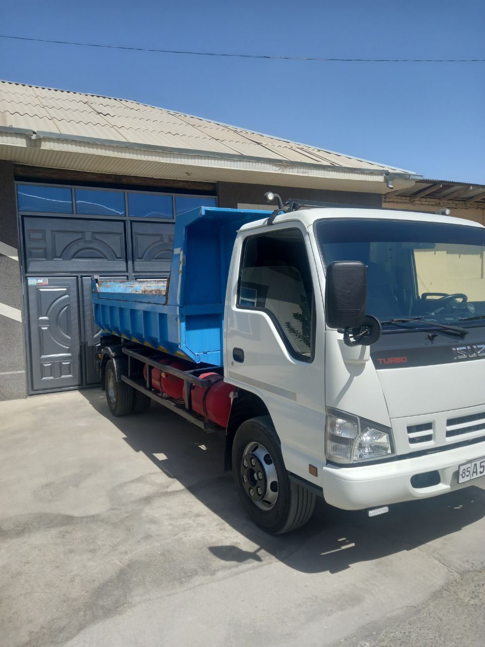 Isuzu sotiladi 2021 yil
